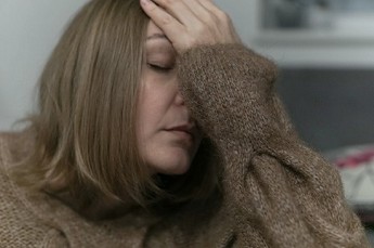 Donna depressa