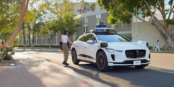 Auto guida autonoma Waymo 