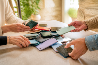 Smartphone in abbonamento: ho.Mobile lancia il servizio con Subbyx e permuta
