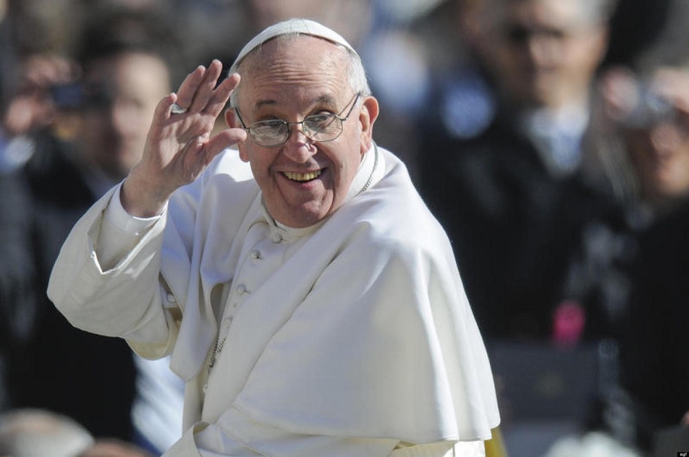Papa Francesco su Istangram, Facebook, Twitter